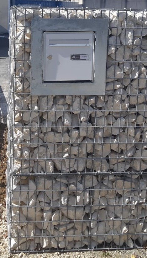 Mobiliers et décors en gabi